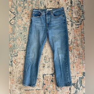 Levi’s premium denim wedgie straight cropped jeans 25” inseam size 28 waist